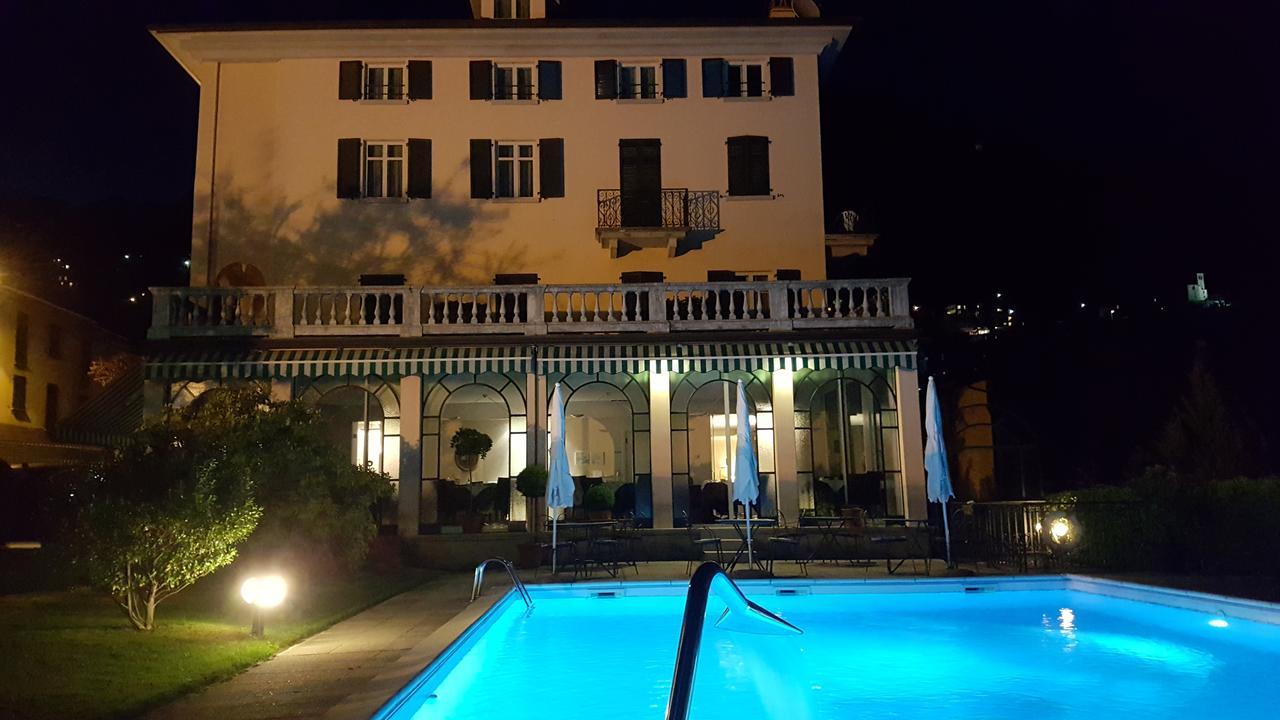 Hotel La Villa กราเวโดนา ภายนอก รูปภาพ